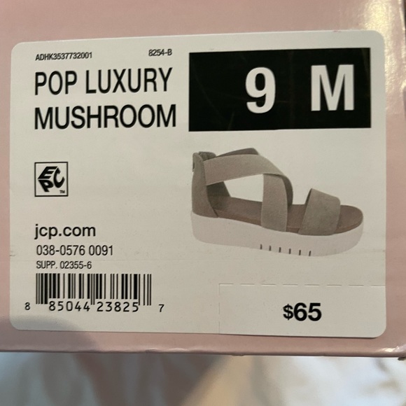 PoP Sandals - Picture 6 of 6